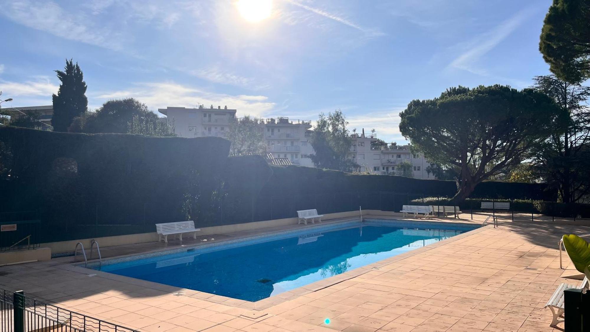 L'Azur - Apt De Standing - Piscine - Parking Le Cannet Buitenkant foto