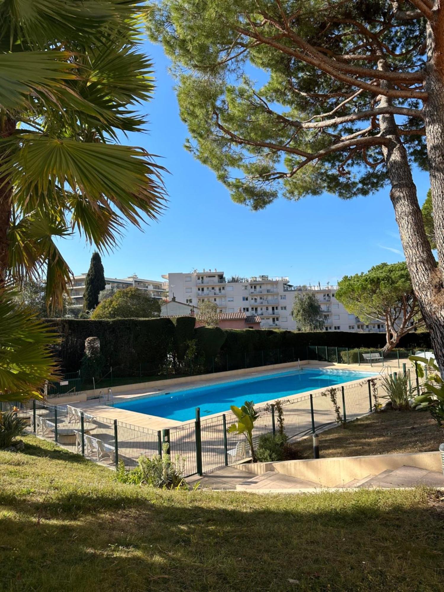 L'Azur - Apt De Standing - Piscine - Parking Le Cannet Buitenkant foto